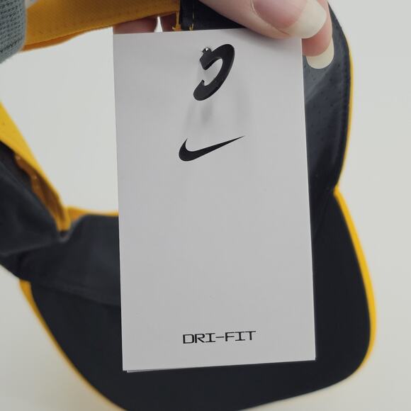 NEW Nike Adult Unisx VISOR AeroBill Adjustable XL Lightweight Golf Tennis YELLOW - Picture 7 of 11